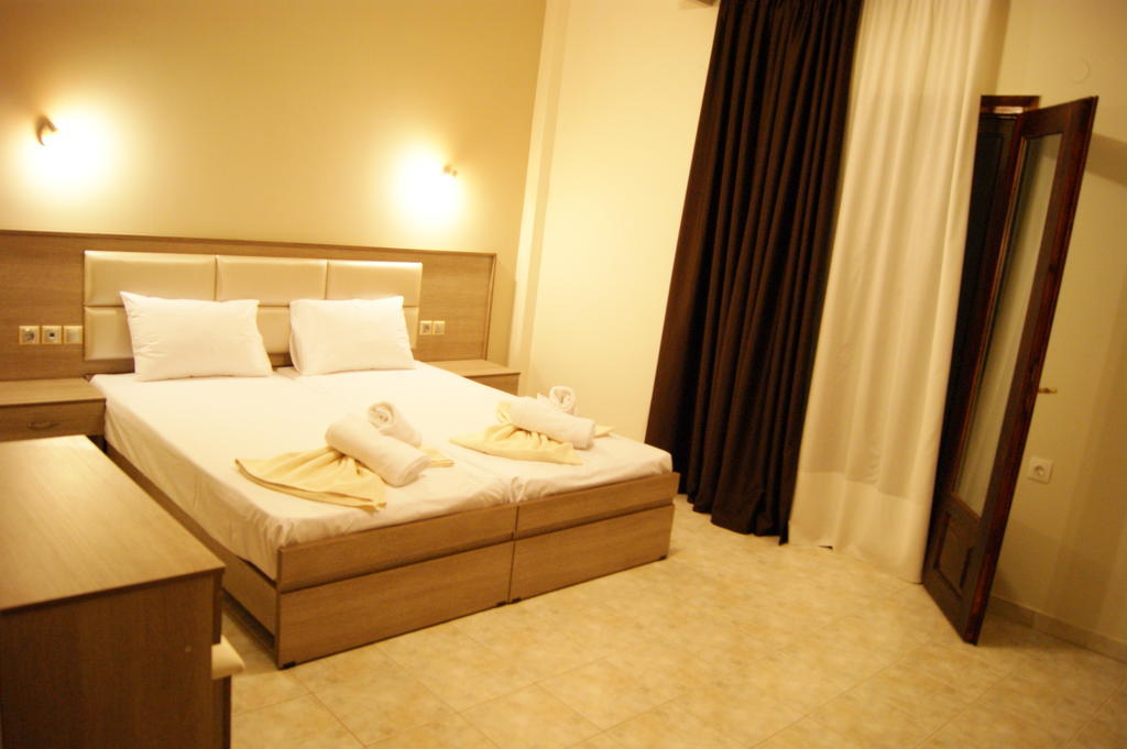 Elizabeth'S House Aparthotel Polígirosz Kültér fotó